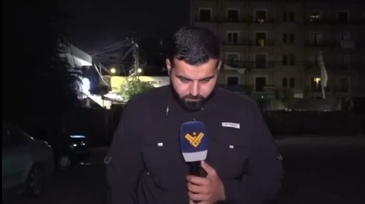 Jornalista e cinegrafista ficam feridos após explosão durante transmissão no sul do Líbano