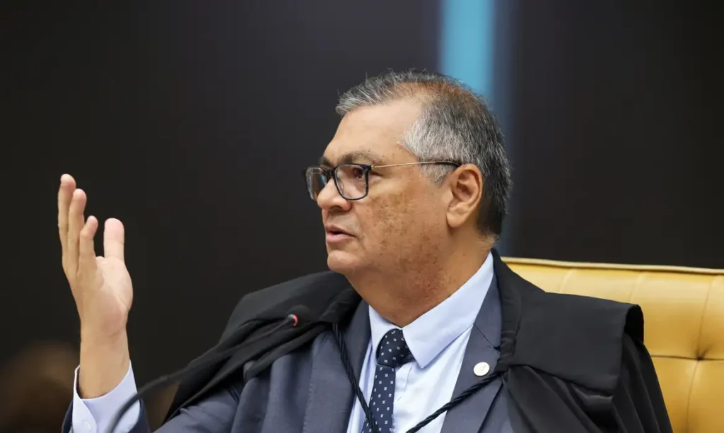 Dark Horse: Dino Levanta Sigilo de Investigação sobre Desvio de Dinheiro Público para Filme sobre Bolsonaro e Aponta Conexão com o PCC