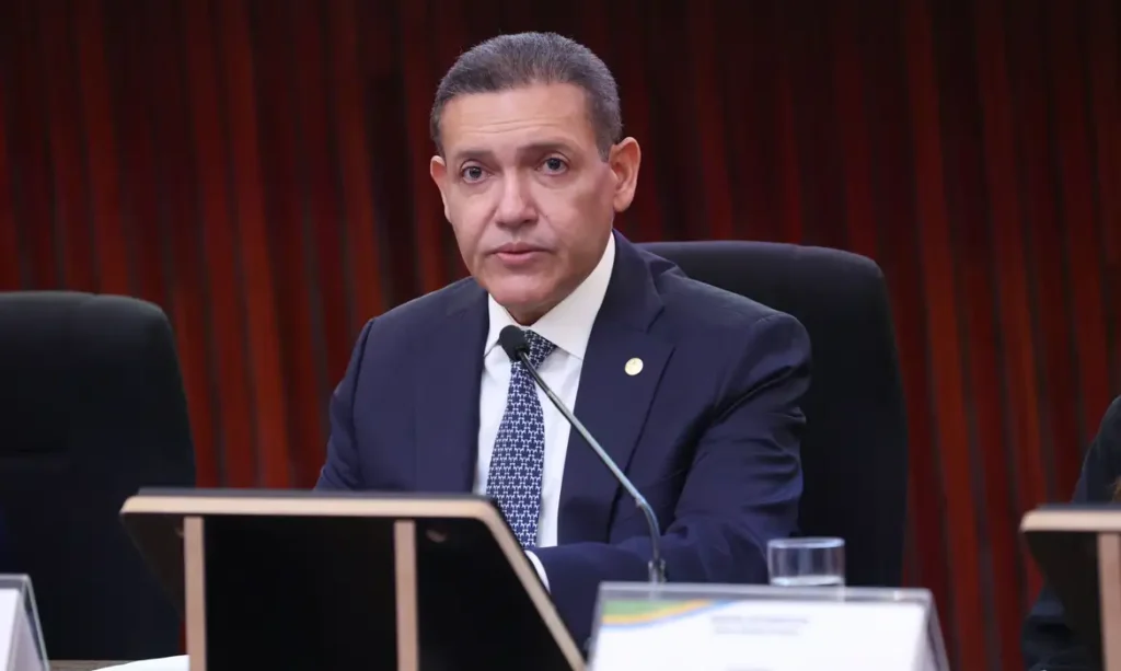 Contrato de R$ 427 milhões liga “Turma do KN” a negócios de Vorcaro, segundo documentos da PF