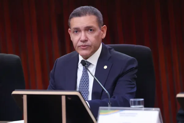 Contrato de R$ 427 milhões liga “Turma do KN” a negócios de Vorcaro, segundo documentos da PF